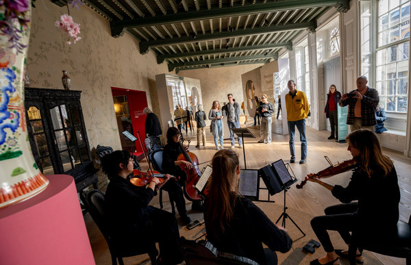 Foto: opening Porseleinkoorts Foto: opening Porseleinkoorts