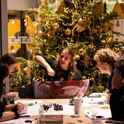 De speciale Dungeons & Dragons avond was in no time uitverkocht. De speciale Dungeons & Dragons avond was in no time uitverkocht.