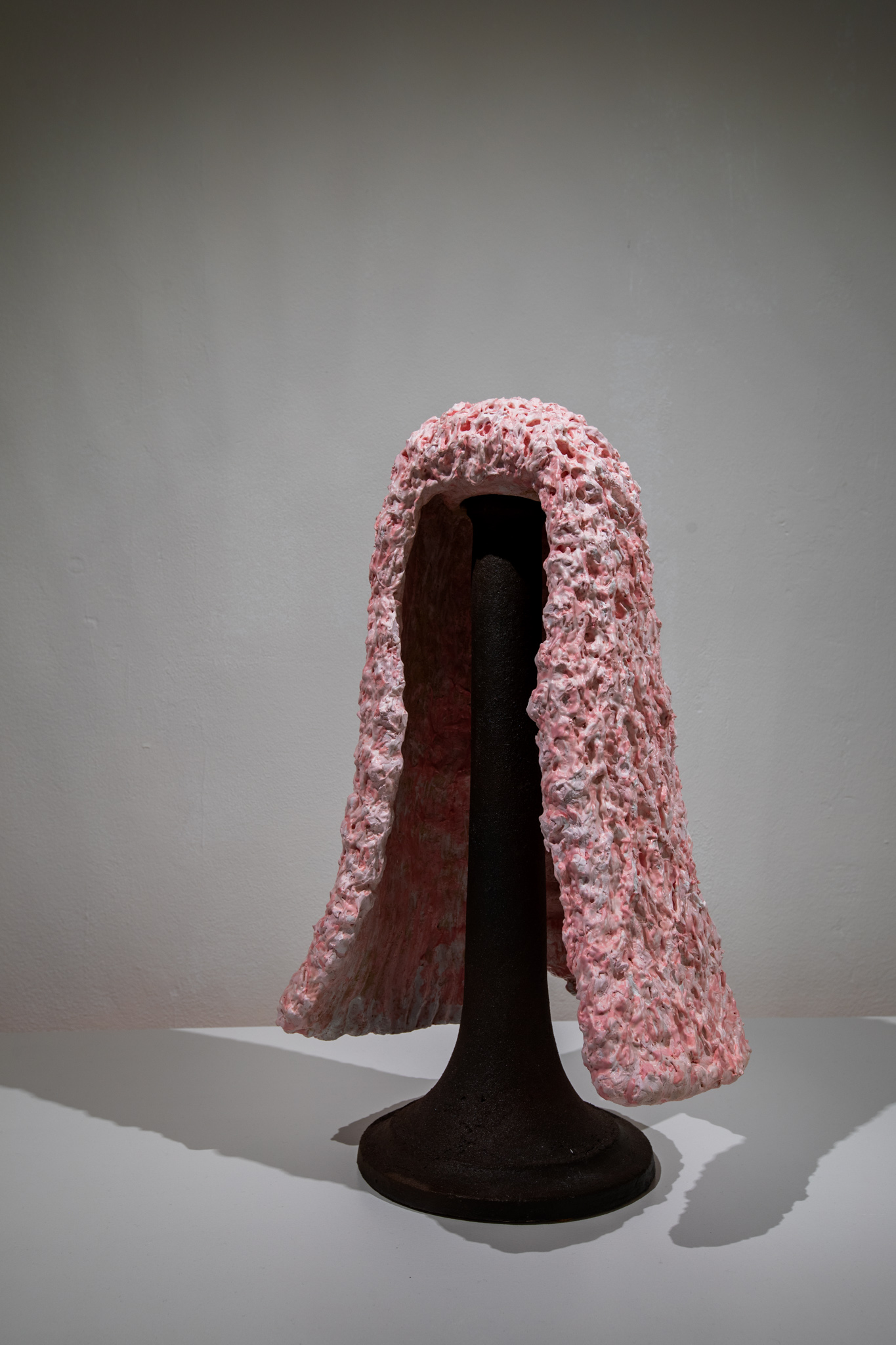 In Huid & Haar: aanwinsten hedendaagse keramiek 2015 – 2021 werd een selectie werken laten zien die Tanya Rumpff de afgelopen ja