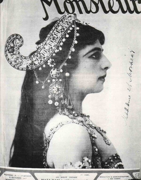 Mata Hari on the cover of 'Madame et Monsieur' magazine. October 8th, 1905, Collection Fries Museum, Leeuwarden