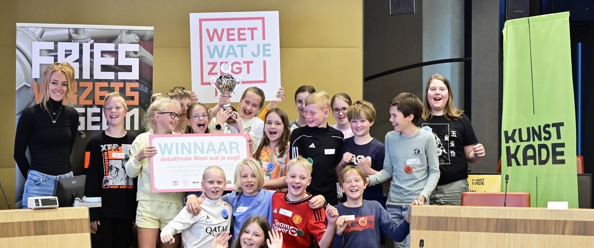 Groep 8B van IKC Koningin Wilhelmina. Foto door Eddy Koopal. Groep 8B van IKC Koningin Wilhelmina. Foto door Eddy Koopal.