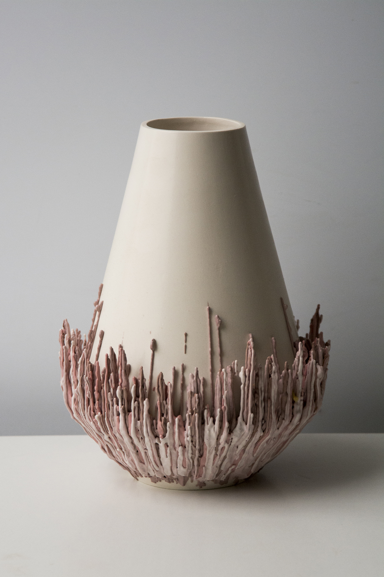 Zonder titel, Floris Wubben, 2016, aardewerk, Collectie Keramiekmuseum Princessehof, Verworven met steun van de Stichting Van Ac