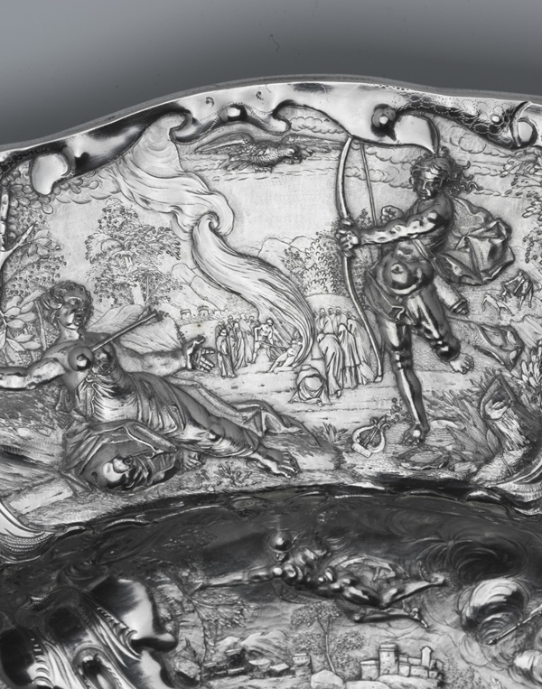 Lampetschotel (detail) | Collectie Fries Museum, bruikleen Voogden Stichting het Dr. H. Popta-Gasthuis, Marsum. Foto door Tom Haartsen Lampetschotel (detail) | Collectie Fries Museum, bruikleen Voogden Stichting het Dr. H. Popta-Gasthuis, Marsum. Foto door Tom Haartsen