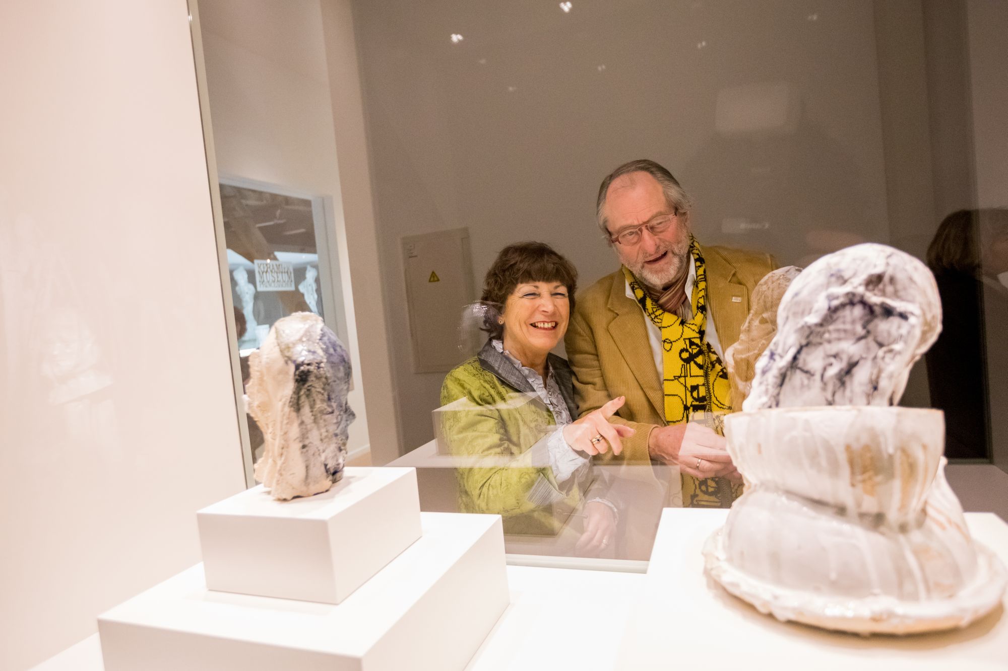 Bezoekers in Johan Tahon: Monk