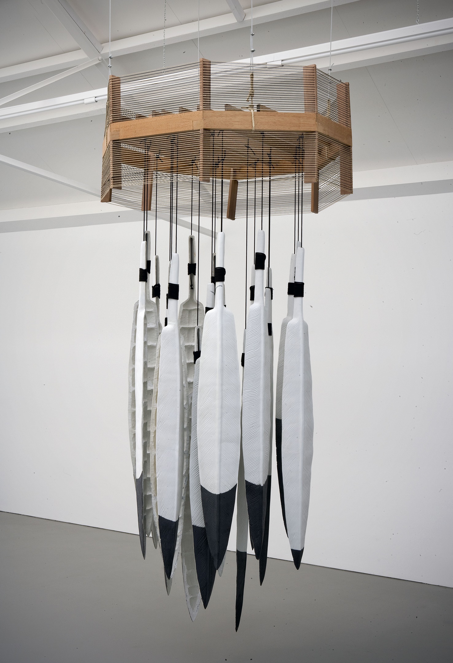 Jennifer Tee, Falling Feathers, white, 2009, porcelain, wooden structure, 280 x 140 x 120 cm