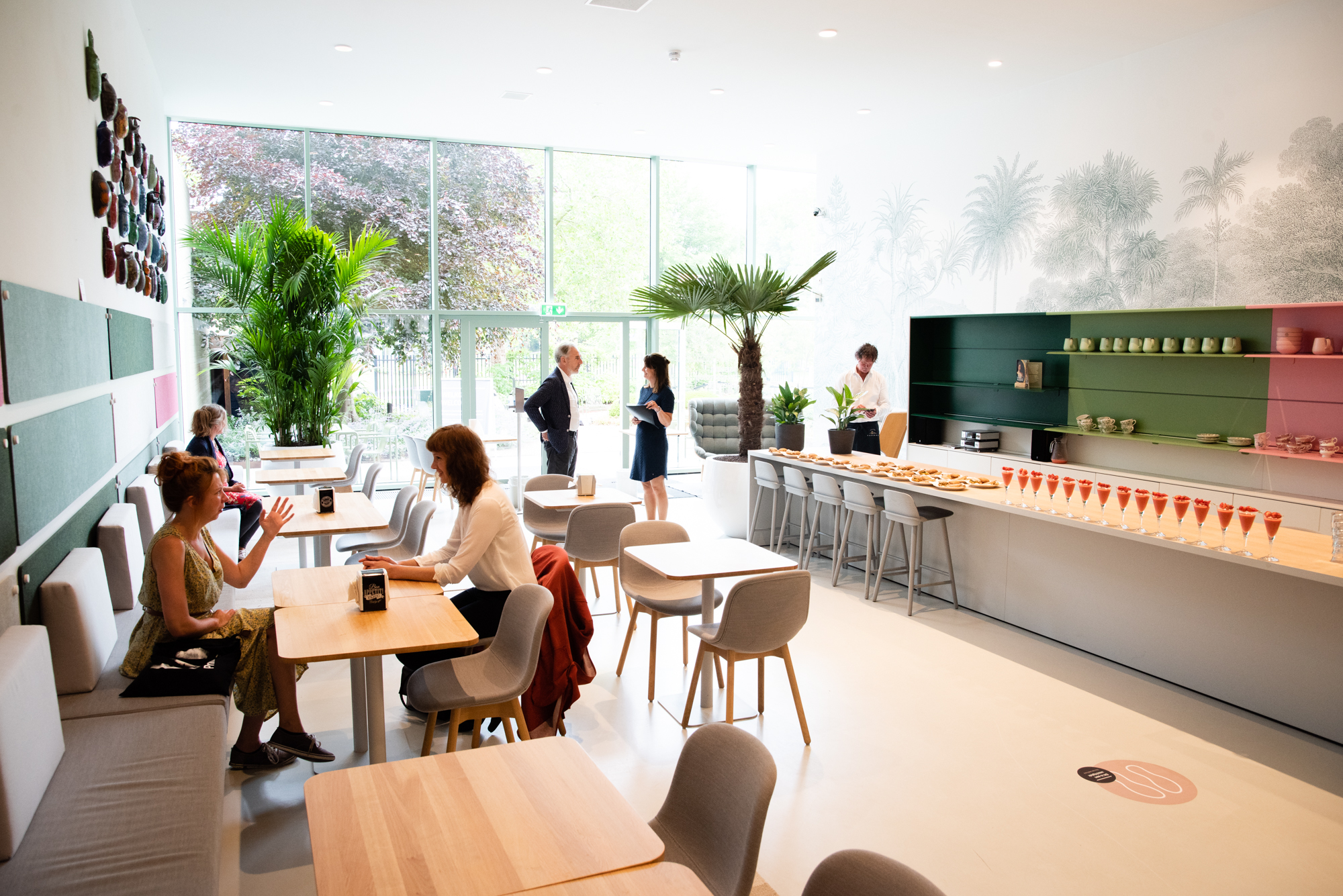 Theesalon - foto David Vroom