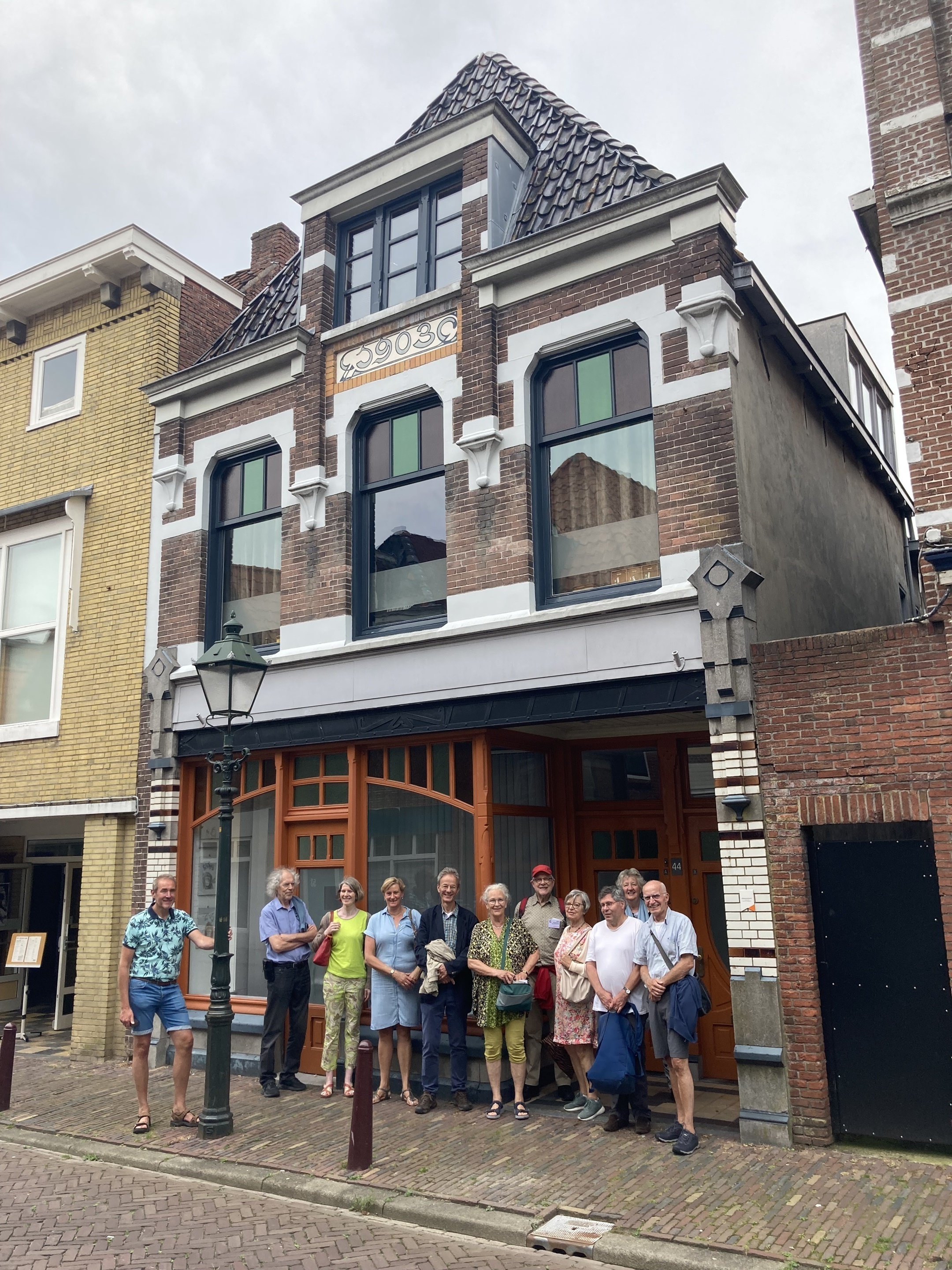 Stadswandeling door A Guide to Leeuwarden.