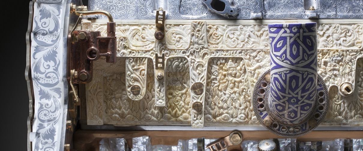 Éric Van Hove, D9T (Rachel’s Tribute) (detail), 2015. Collectie Fries Museum, Leeuwarden. Verworven met steun van het Mondriaan Fonds, de BankGiro Loterij en de Vrienden van het Fries Museum. Foto: Lieven Geuns. Courtesy Éric Van Hove / Copperfield Gallery Éric Van Hove, D9T (Rachel’s Tribute) (detail), 2015. Collectie Fries Museum, Leeuwarden. Verworven met steun van het Mondriaan Fonds, de BankGiro Loterij en de Vrienden van het Fries Museum. Foto: Lieven Geuns. Courtesy Éric Van Hove / Copperfield Gallery