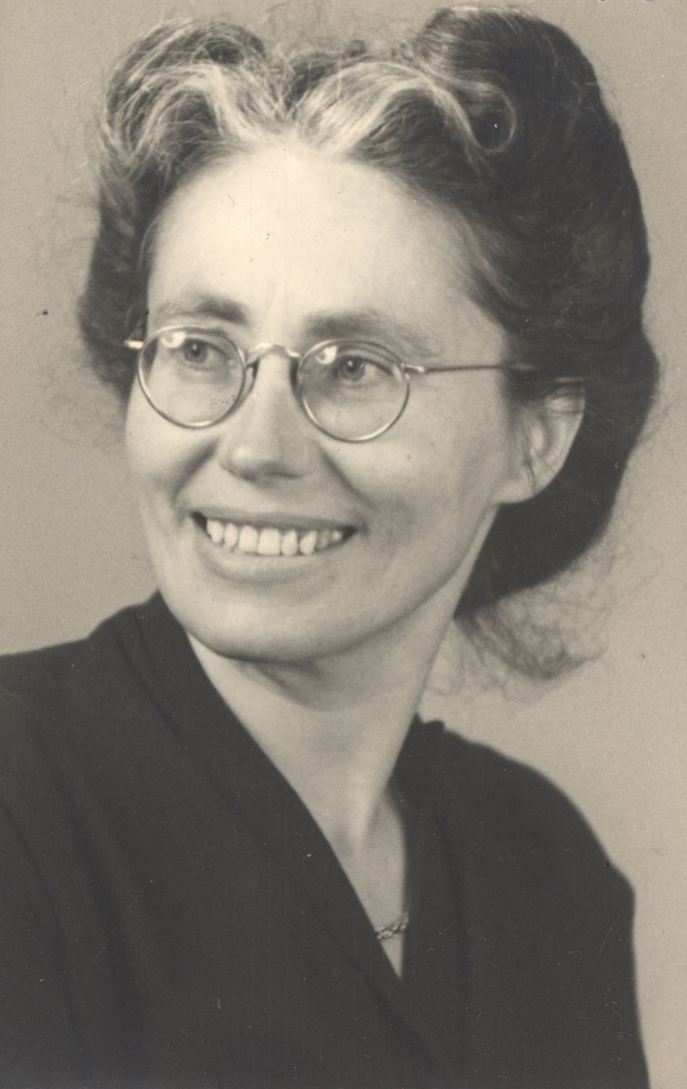 Fientje Mees tijdens de oorlog, beeldmateriaal van familie Mees