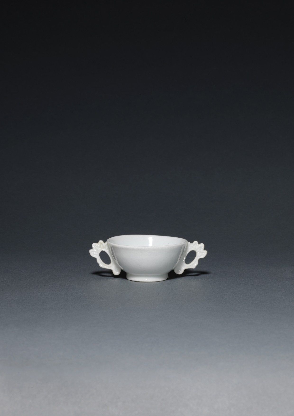 Ottema-Kingma Stichting koopt speciaal Koreaans porselein voor Keramiekmuseum Princessehof