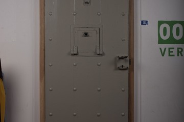 gevangenisdeur blokhuispoort