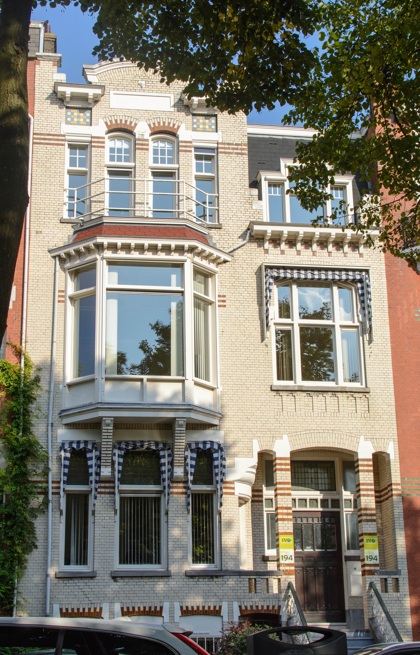 Heemraadsingel 194 in Rotterdam, 2015 Wikimedia Commons