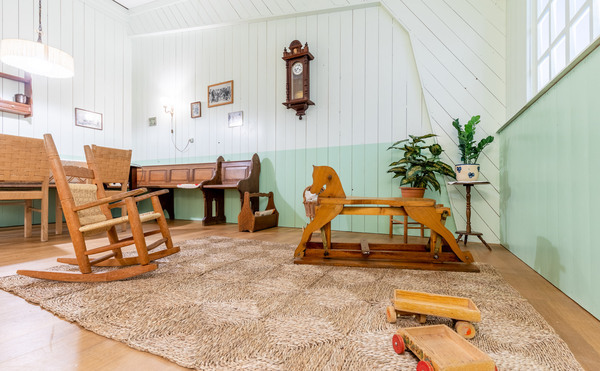 In de terrorist zie je hoe het vakantiehuis op Ameland eruit heeft gezien en ontdek je verhalen van mensen die er ooit verbleven In de terrorist zie je hoe het vakantiehuis op Ameland eruit heeft gezien en ontdek je verhalen van mensen die er ooit verbleven